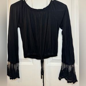 Women’s Black long sleeves, lace sleeves, Small